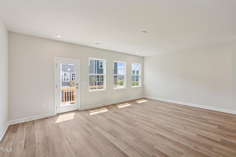 808 Hillfarm Dr, Wake Forest, NC 27587