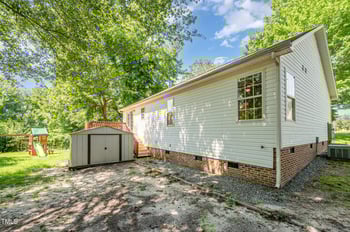 808 Kimpton Ct, Fuquay Varina, NC 27526