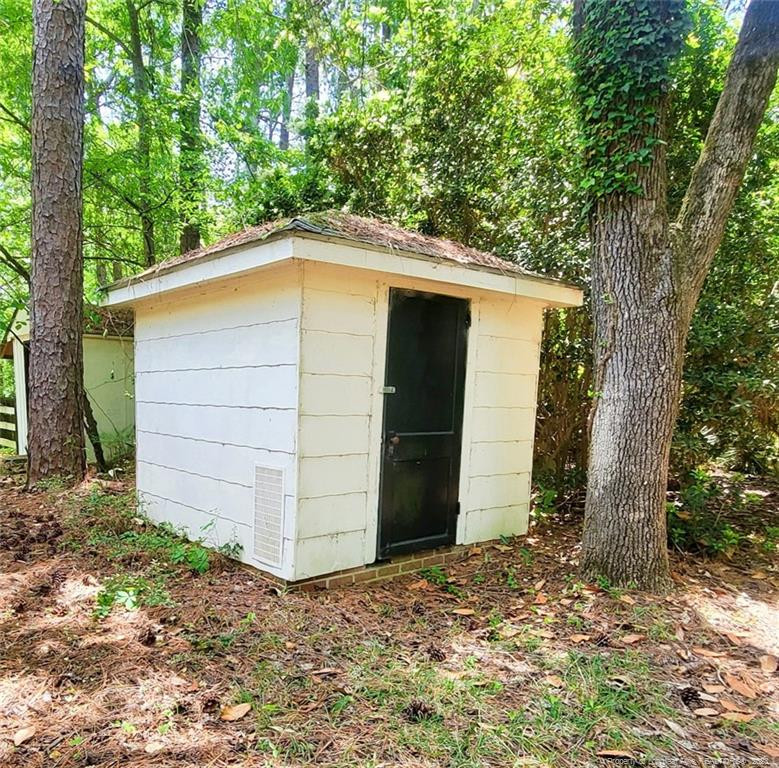 808 Longview Drive Extension, Fayetteville, NC 28311