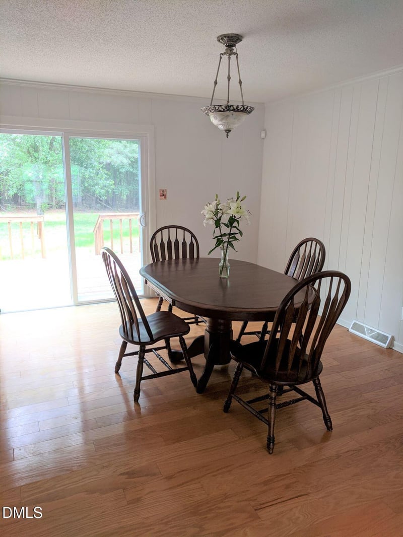 808 Old Fayetteville Rd, Chapel Hill, NC 27516