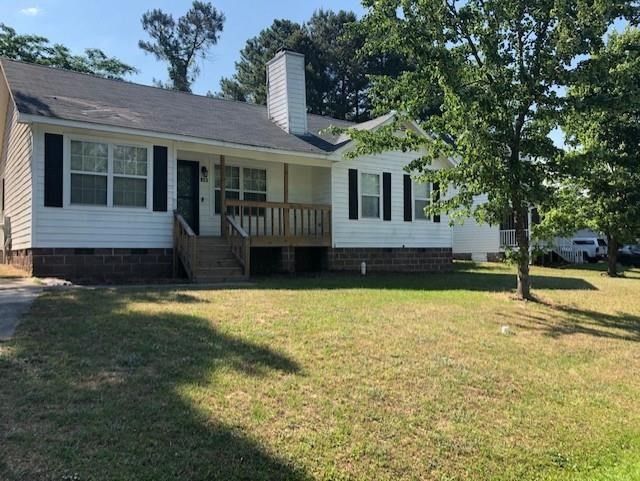808 Perry Howard Rd, Fuquay Varina, NC 27526