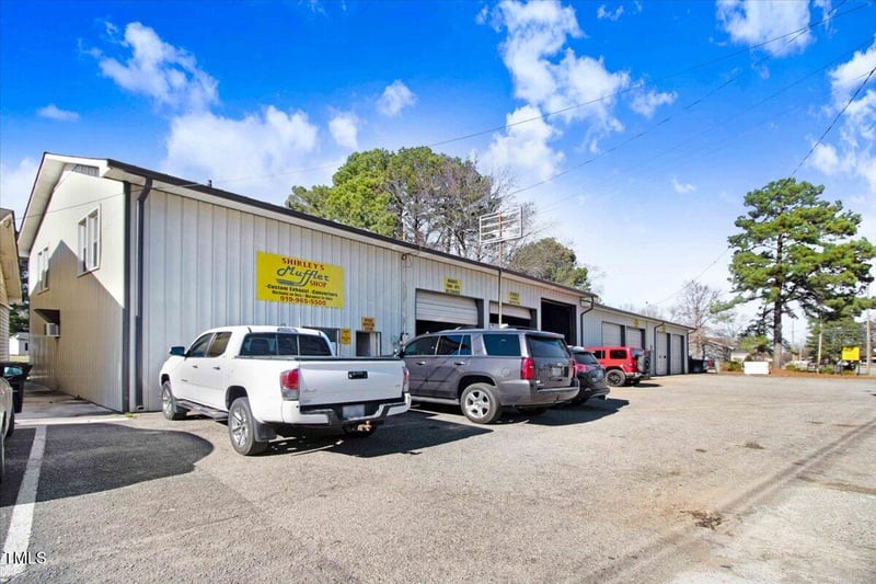 808 Pollock St, Selma, NC 27576