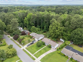 808 Ravenwood Dr, Raleigh, NC 27606