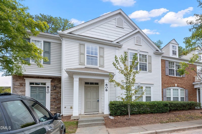 808 Walnut Woods Dr, Morrisville, NC 27560