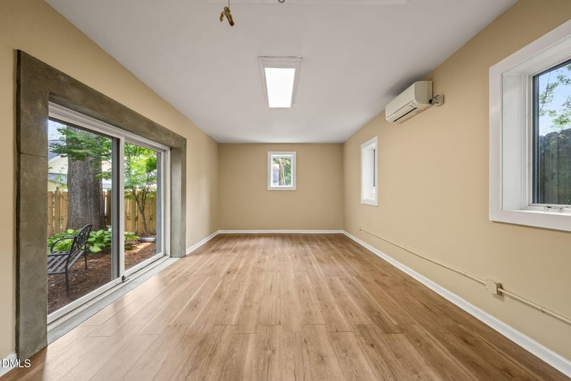 808 Watauga St, Raleigh, NC 27604