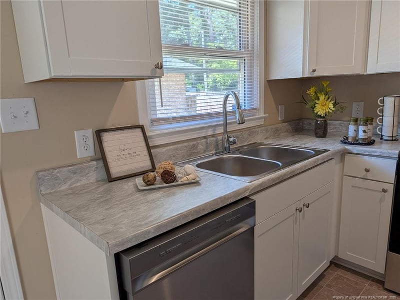 808 Weiss Ave, Fayetteville, NC 28305