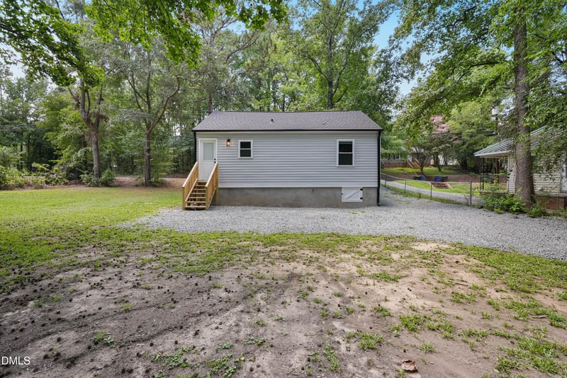 809 3rd St, Sanford, NC 27330