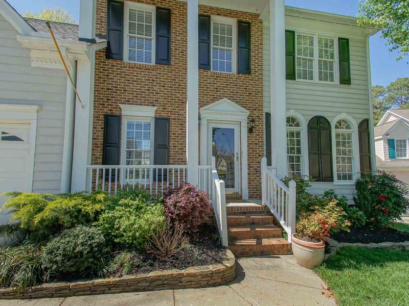 809 Angel Fire Ct, Raleigh, NC 27610