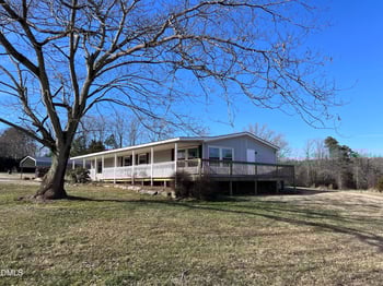 809 Club Pond Rd, Henderson, NC 27537