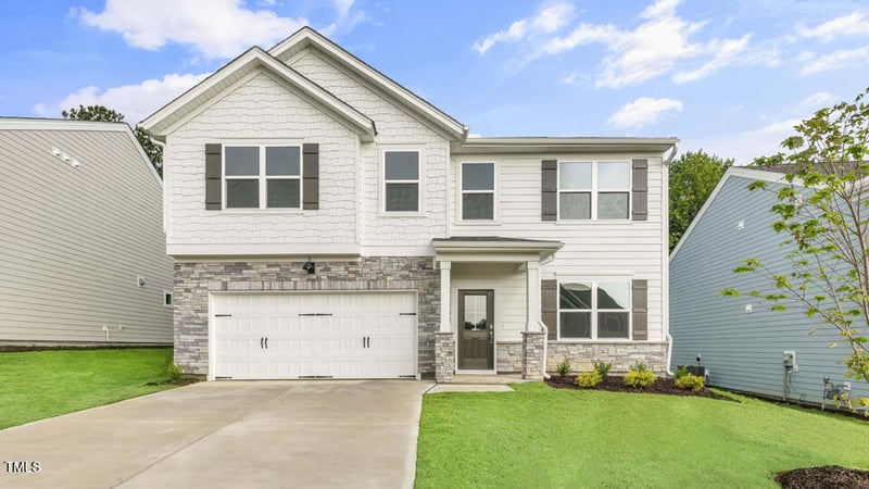 809 Comice Pear Way, Willow Springs, NC 27592