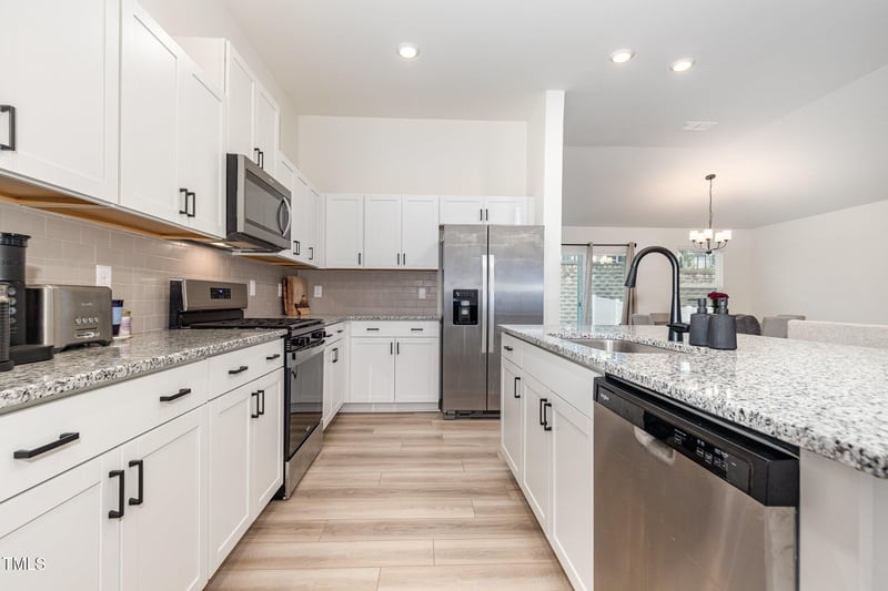 809 Doggard Ln, Durham, NC 27703