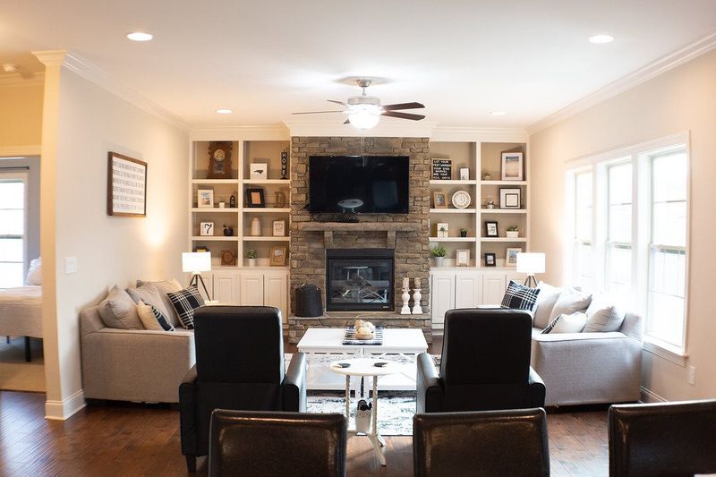 809 Eagle River Dr, Fuquay Varina, NC 27526