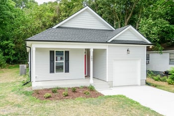 809 Edgerton St, Dunn, NC 28334