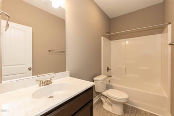 809 Edgerton St, Dunn, NC 28334