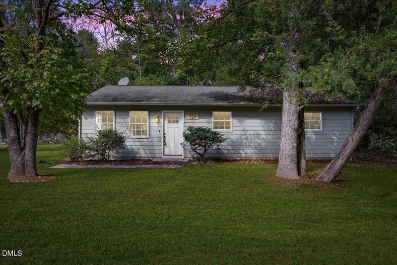 809 Felicia St, Durham, NC 27704