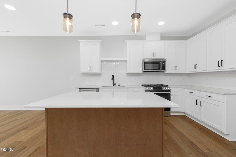809 Fireship Rd, Fuquay Varina, NC 27526