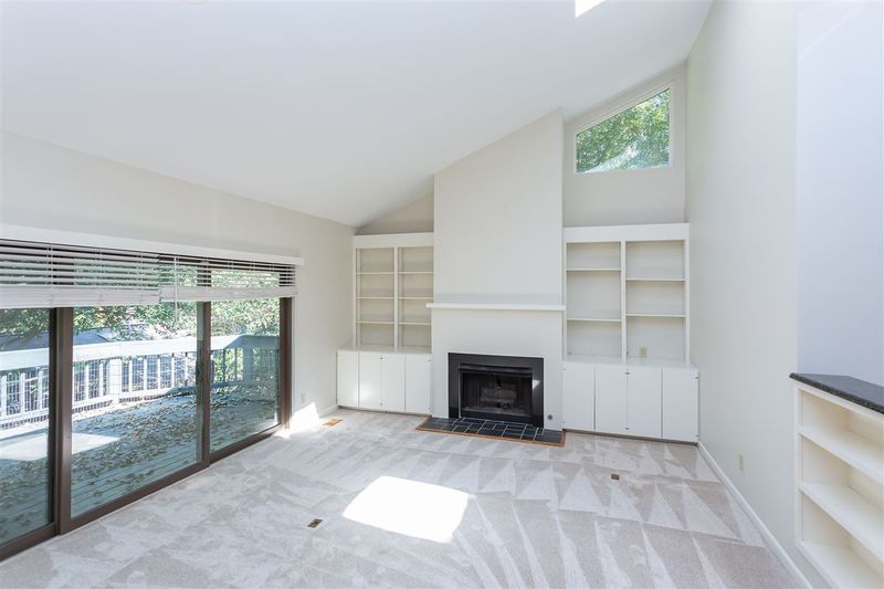 809 E Franklin St #A, Chapel Hill, NC 27514