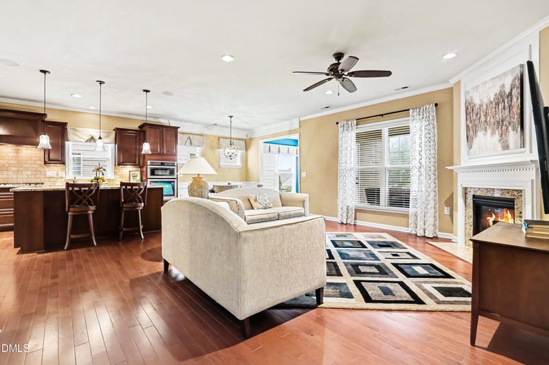 809 Gaston Manor Dr, Durham, NC 27703