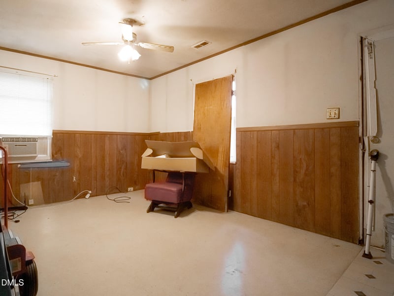 809 Grantland Dr, Raleigh, NC 27610