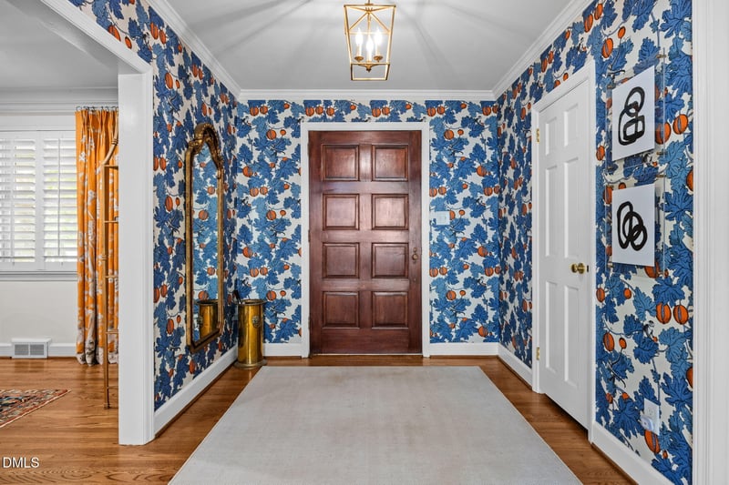 809 Lake Boone Trl, Raleigh, NC 27607