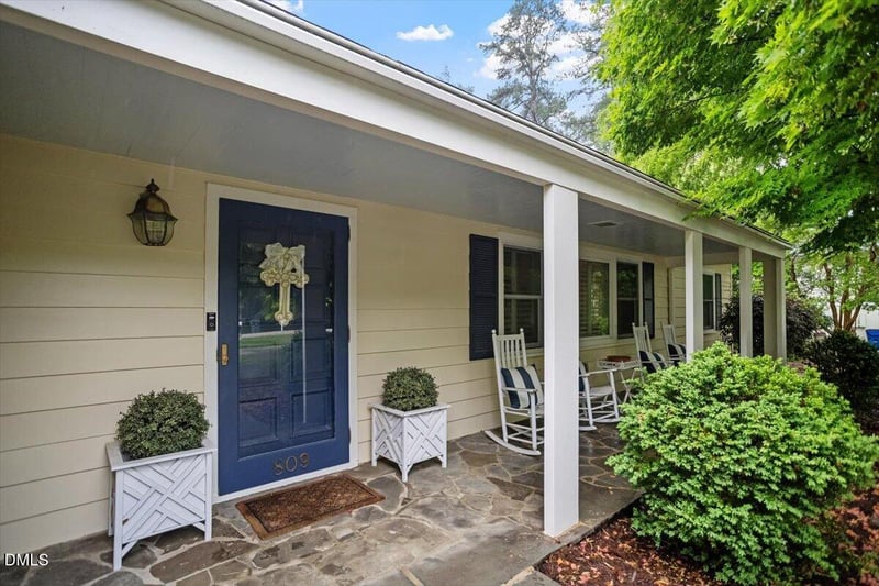 809 Lake Boone Trl, Raleigh, NC 27607