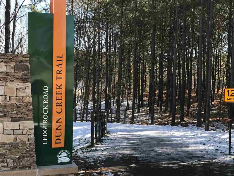 809 Ledgerock Rd, Wake Forest, NC 27587