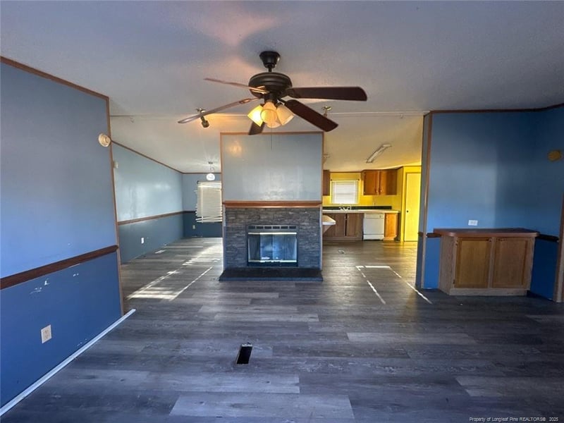 809 Makay Ct, Hope Mills, NC 28348