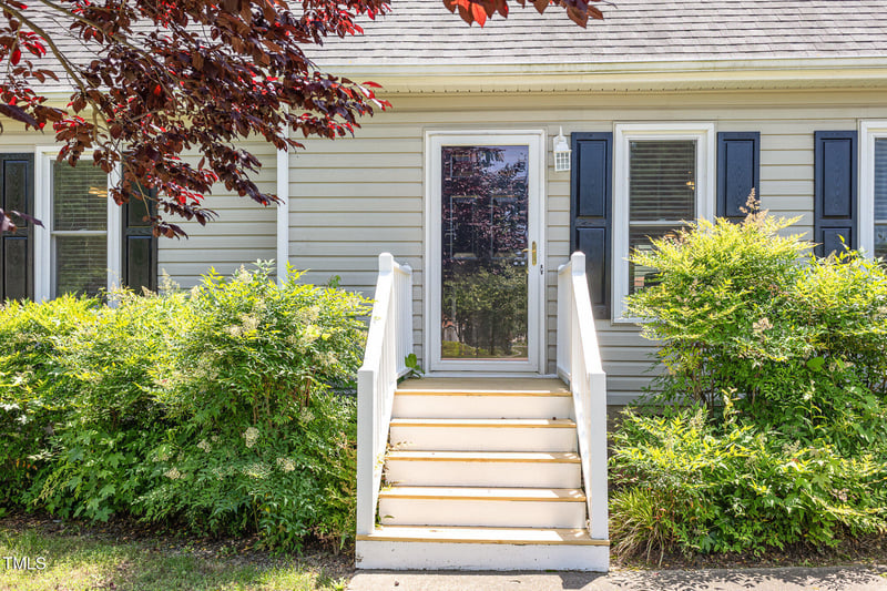 809 Maple Shade Ln, Apex, NC 27502