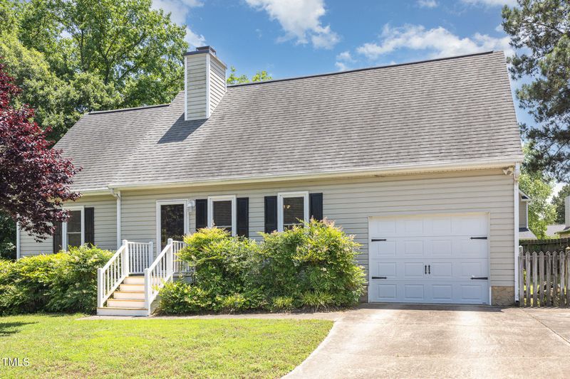 809 Maple Shade Ln, Apex, NC 27502