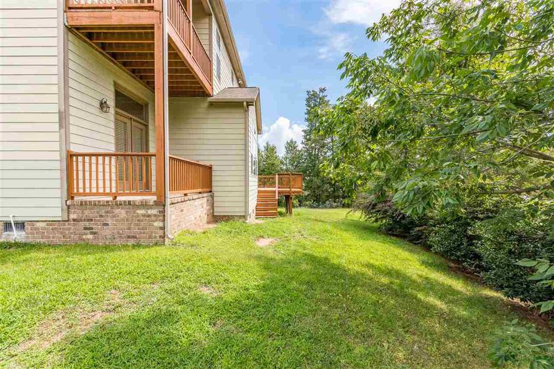 809 Modena Dr, Cary, NC 27519