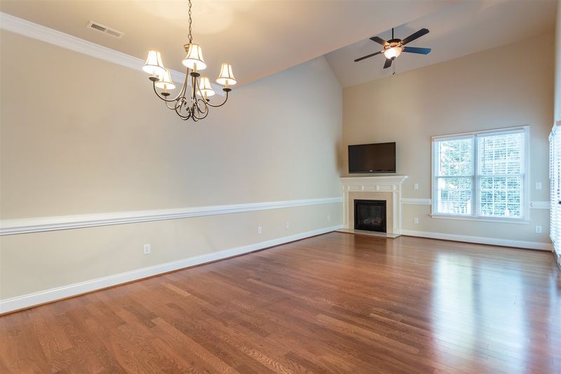 809 Myrtle Grove Ln, Apex, NC 27502