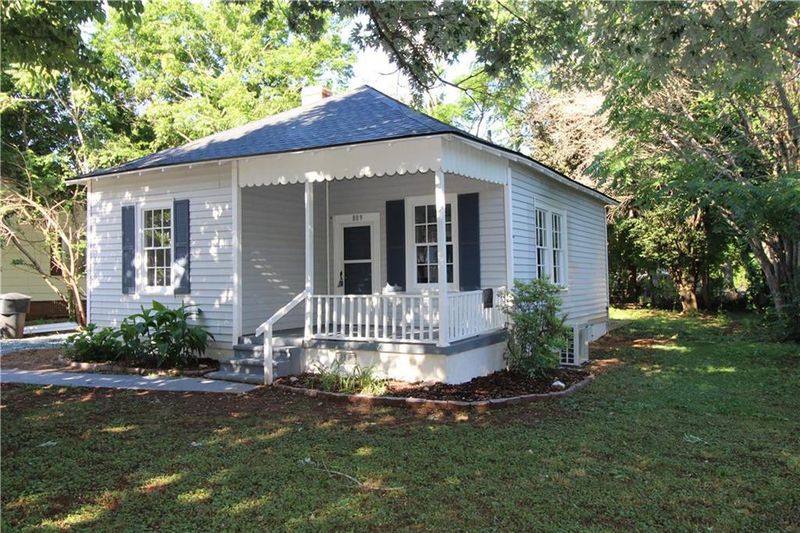 809 North Ave, Burlington, NC 27217