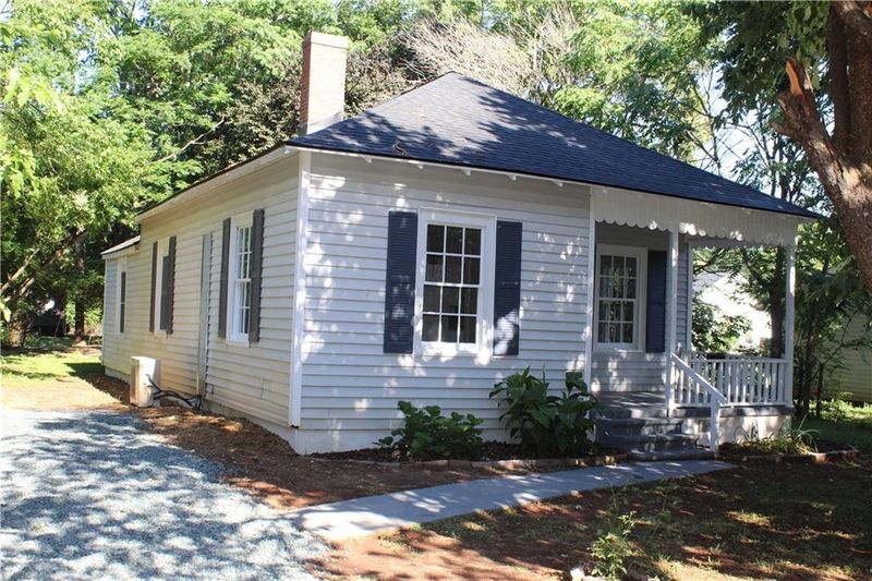 809 North Ave, Burlington, NC 27217