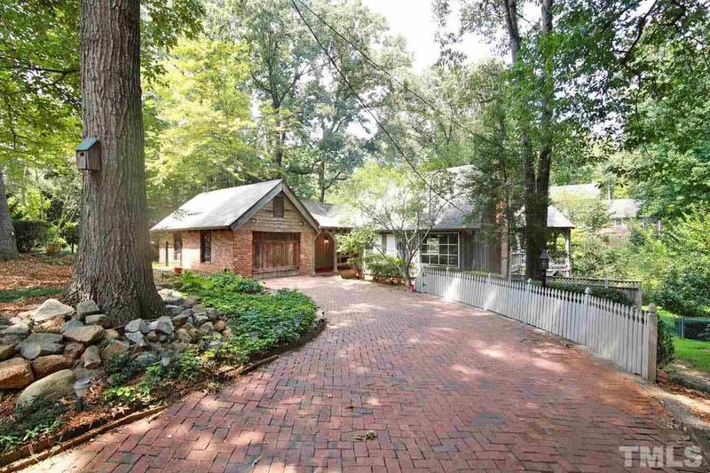 809 Orleans Pl, Raleigh, NC 27609