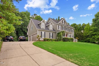 809 Parkridge Dr, Clayton, NC 27527