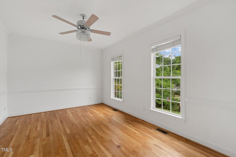 809 Parkridge Dr, Clayton, NC 27527