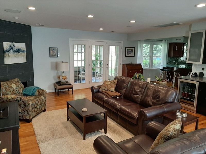 809 Pebblebrook Dr, Raleigh, NC 27609