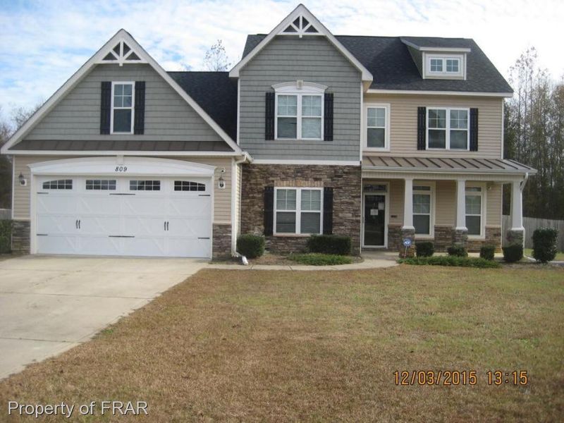 809 Pittsford Pl, Hope Mills, NC 28348