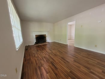 809 Plentywood Ct, Raleigh, NC 27615