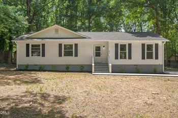 809 Royal Oaks Dr, Durham, NC 27712
