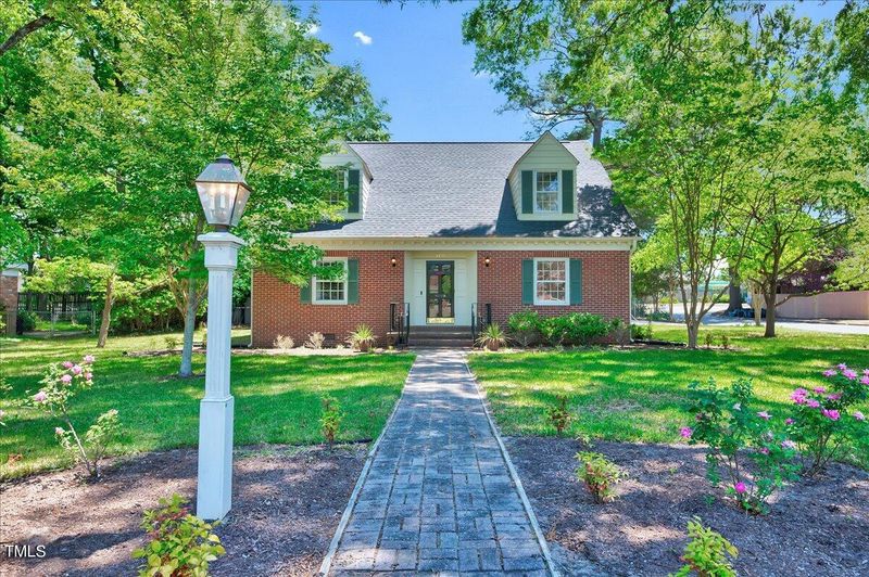 809 S Second St, Smithfield, NC 27577