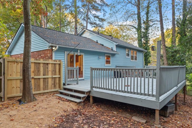 809 Silver Leaf Pl, Raleigh, NC 27609