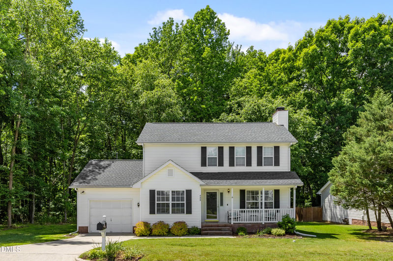 809 Swan Hill Ct, Fuquay Varina, NC 27526