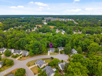 809 Swan Hill Ct, Fuquay Varina, NC 27526
