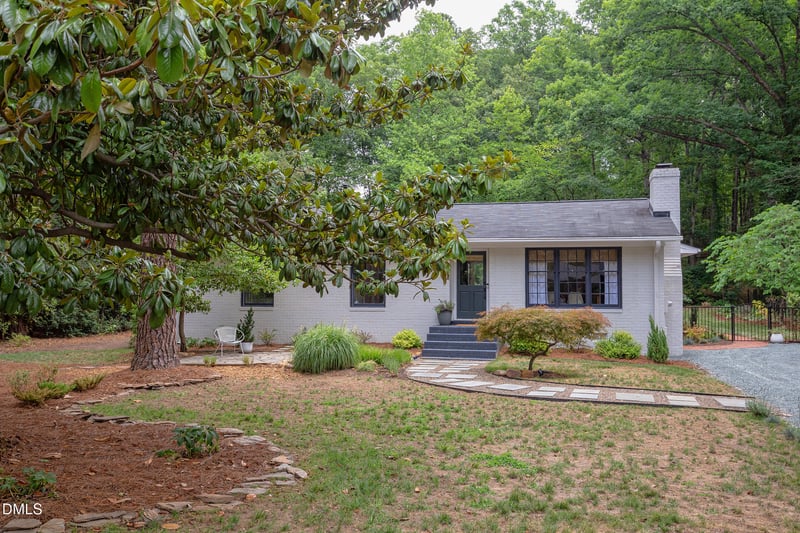 809 Tinkerbell Rd, Chapel Hill, NC 27517