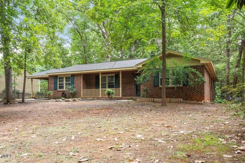 809 Valerie Dr, Raleigh, NC 27606