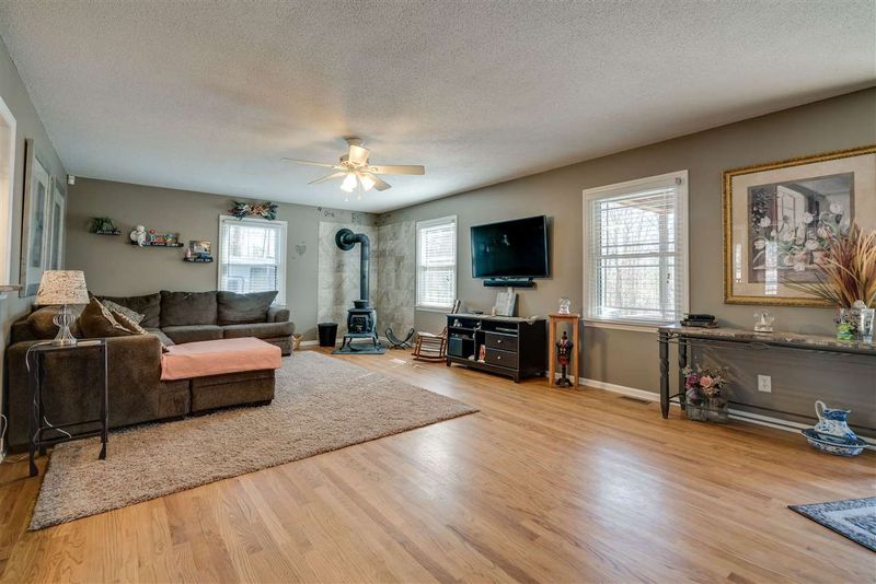 809 Variform Rd, Durham, NC 27712