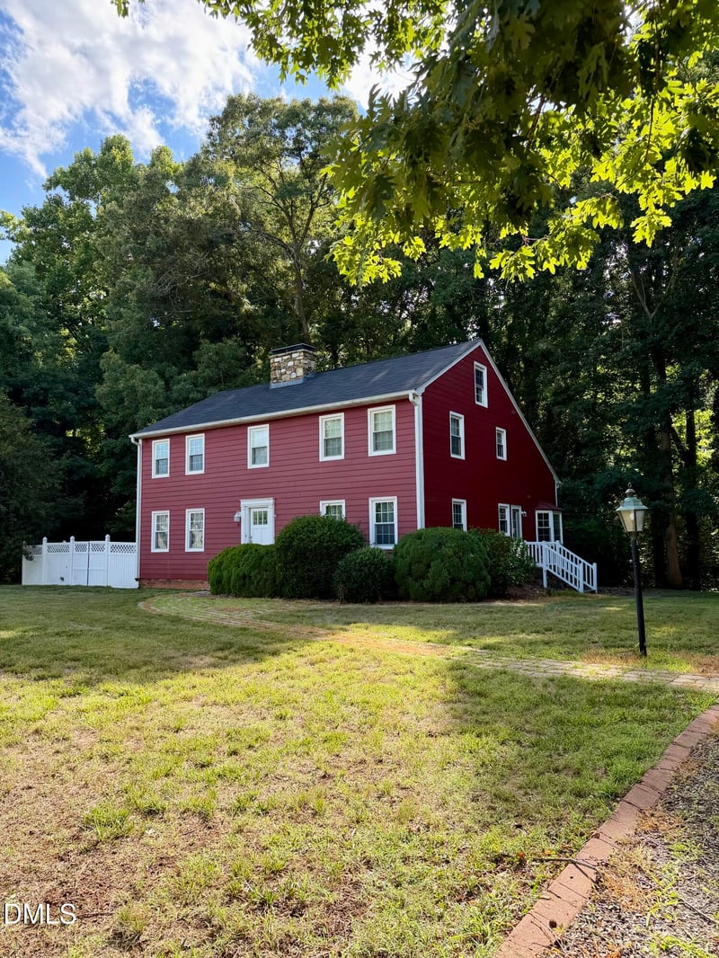 81 Alleghany Dr, Roxboro, NC 27573