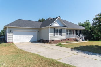 81 Beasley Estates Dr, Benson, NC 27504