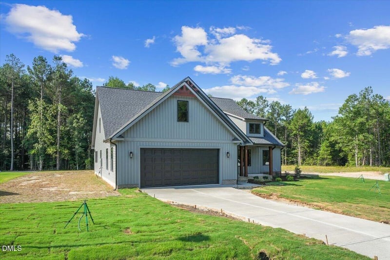 81 Birchtop Cir, Zebulon, NC 27597
